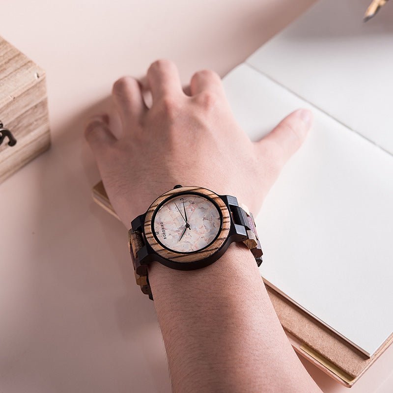 Men's Wooden Quartz Watch – Natural Wood Case with Mineral Glass & Date Display Watches - Novara